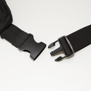 ボディバッグ　エンブレ　681431　5-083