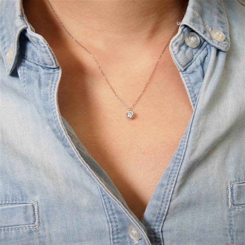 〈 甲府ジュエリー 〉PT900LGD0.3ctUPペンダント LD0005