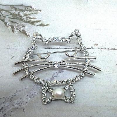 ふるさと納税 伊勢市 ブローチ・大きなネコ(淡水本真珠・ボタン)R　1970