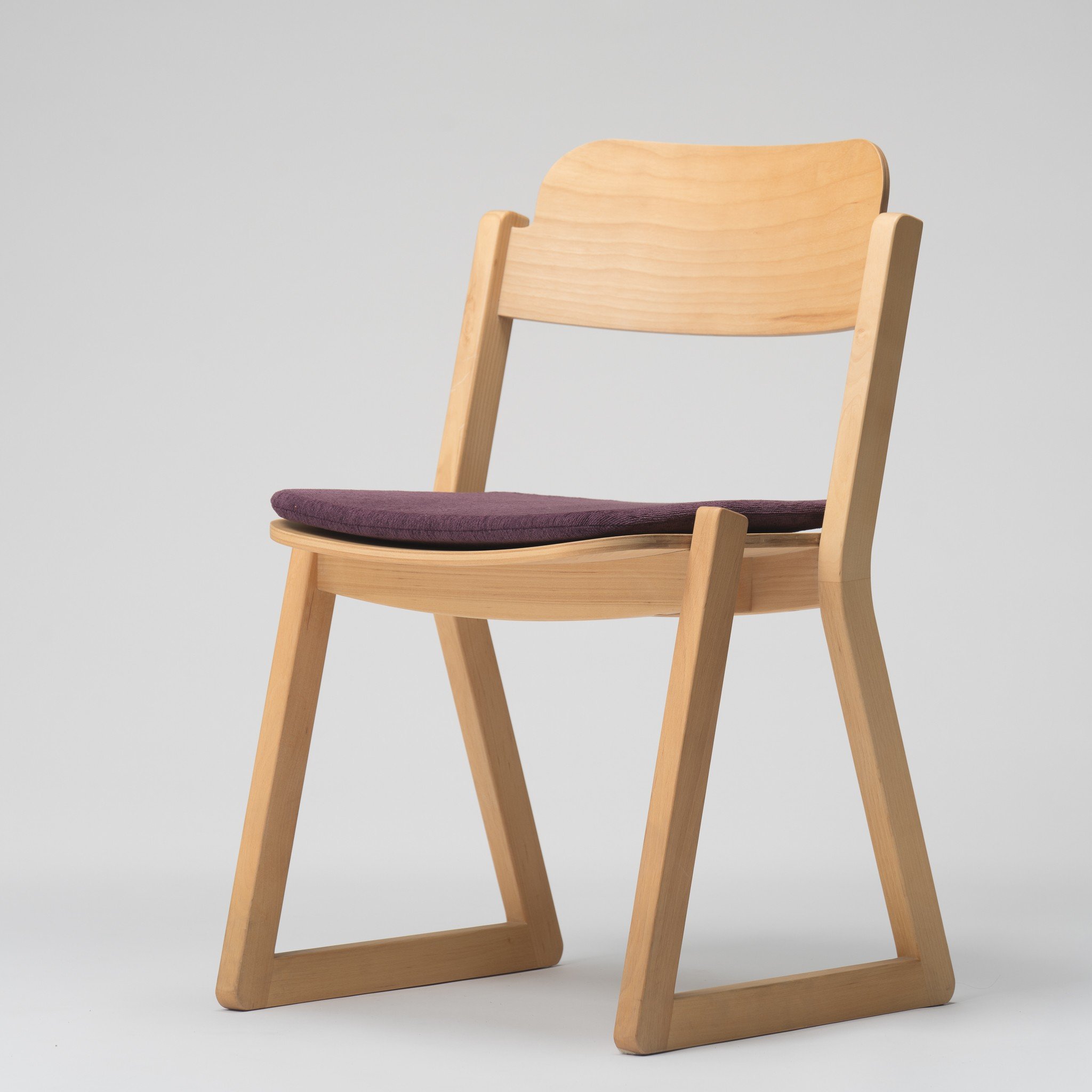 
                  【3色から選べる】ハンの木の家具 チェアー02 専用クッション有り
                