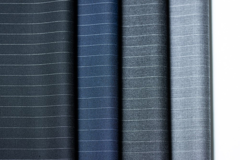 【フレッシャーズ限定スーツ】水の都・大垣産 高級服地＜SUITO WOOL＞使用　スリーピーススーツ又はツーパンツスーツお仕立券