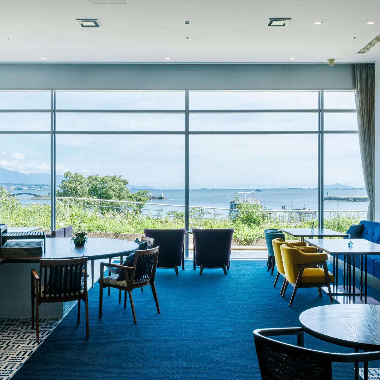 琵琶湖ホテル ジュニアスイートルーム ペア宿泊利用券（1泊朝食・クラブラウンジアクセス付き） 宿泊券