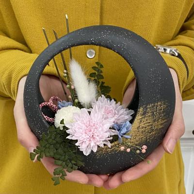 ふるさと納税 春日部市 シュガーパインのプリザーブドフラワーアレンジ【紫希(しき)/黒】春日部市 |  | 02