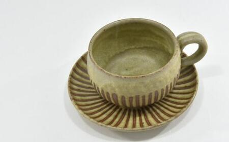 京焼 コーヒー 碗 / 皿 2種セット 「 遙白釉 ＆ 新羅釉 / 木賊紋 」( ピスタチオグリーン ＆ 黒 ) ペア 珈琲 カップ ソーサ― 受け皿 ティーカップ プレート セット 工芸品 伝統工芸