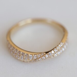 ダイヤモンドリボン型K18YGリング69pc total0.44ct 【S-5725】