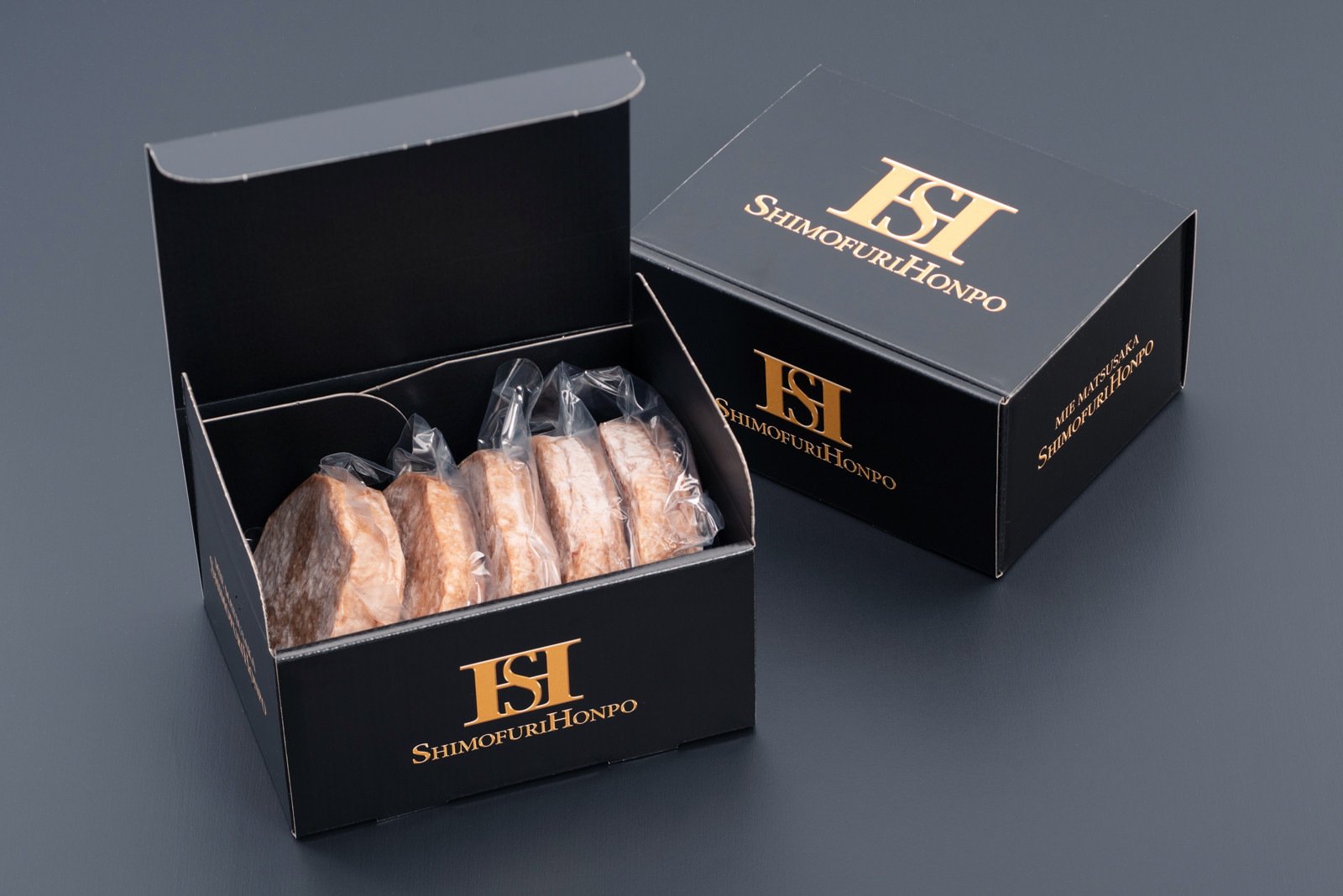 
            冷凍 松阪牛入り ハンバーグ 150g×5個入×2箱 ／ 瀬古食品 松阪肉 名産 ブランド 霜ふり本舗 牛肉 お肉 肉 和牛 黒毛和牛 国産 国産牛 松阪牛 ブランド牛 豚肉 お惣菜 ご自宅用 家庭用 ギフト 贈答用 産地直送 松阪 牛 三重県 大台町 (420)
          