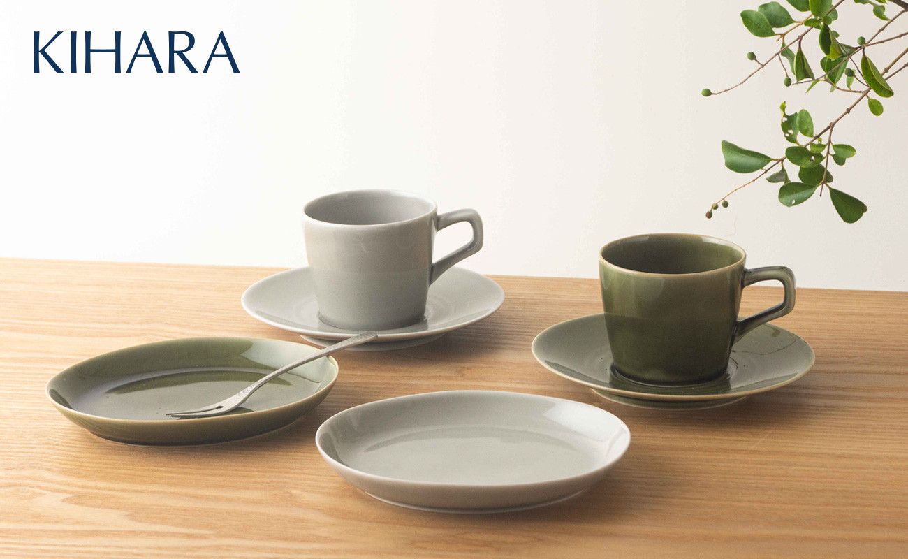 
            【あじわいのあるハンドメイド】 Colorta コーヒーカップ ＆ ケーキ皿4点セット【KIHARA】有田焼 カップ&ソーサー 楕円皿 ケーキ皿 取皿 グレー グリーン オリベ うつわ 器 食器 シンプル ペア 食洗機対応 キハラ 35000円 A35-244
          