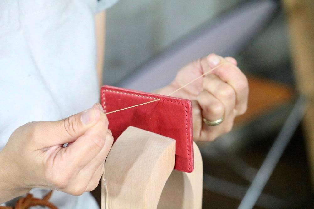 タンニン鞣し革でつくる スマートホンポーチ製作体験 (縫製体験）2人(２個）