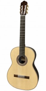アストリアス クラシックギター Tsuji S-3（ケース付）_クラシックギター アストリアス Tsuji S-3 ケース 付き 楽器 音響機器 低音 高音 響き セラックニス仕上げ 新品 ギター 弦