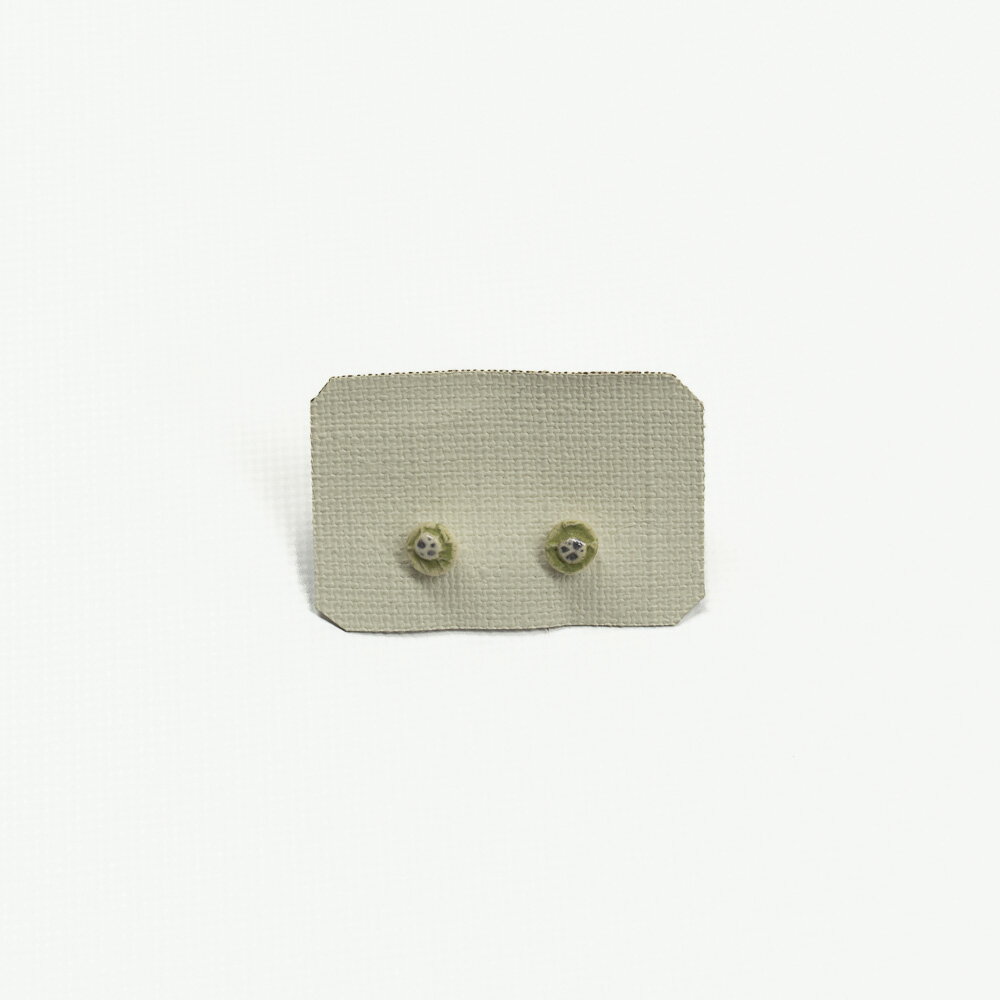 【ふるさと納税】陶器ピアス SH-P001　 工芸品 アクセサリー ピアス 半磁器