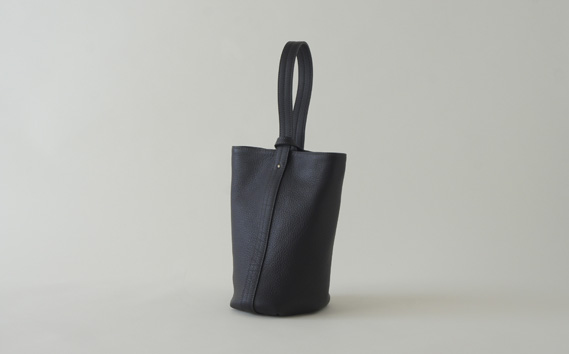 purr（パー） three | SMALL onehandle bag(black)