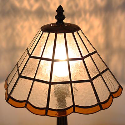 ふるさと納税 瀬戸市 Nijiiro Lamp のステンドグラスのテーブルランプ キノコ |  | 02
