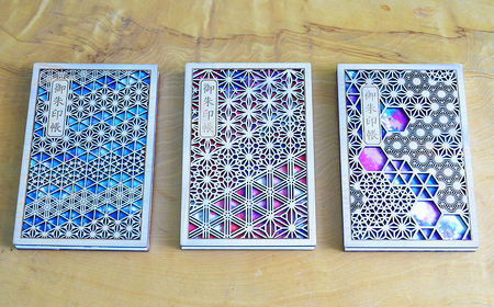 B24-549 智頭杉の木製御朱印帳 ー組子模様ー 波