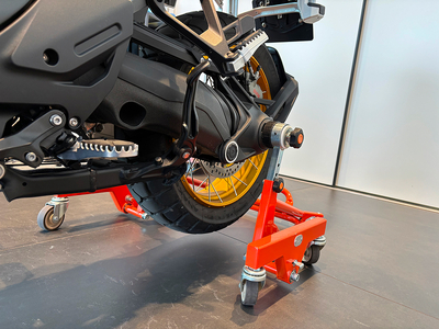 理想のバイクスタンド ガレージREVO BMW極太貫通ショートタイプ［184M04］