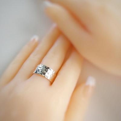 ふるさと納税 藤沢市 SV 幅広リング(ラウンド槌目) P1(0号)〜30号 ピンキーリング ご希望サイズで制作 |  | 01