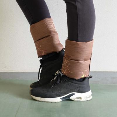 ふるさと納税 北杜市 白州洗いの羽毛足首ウォーマー　ダウン90%　チョコレート色