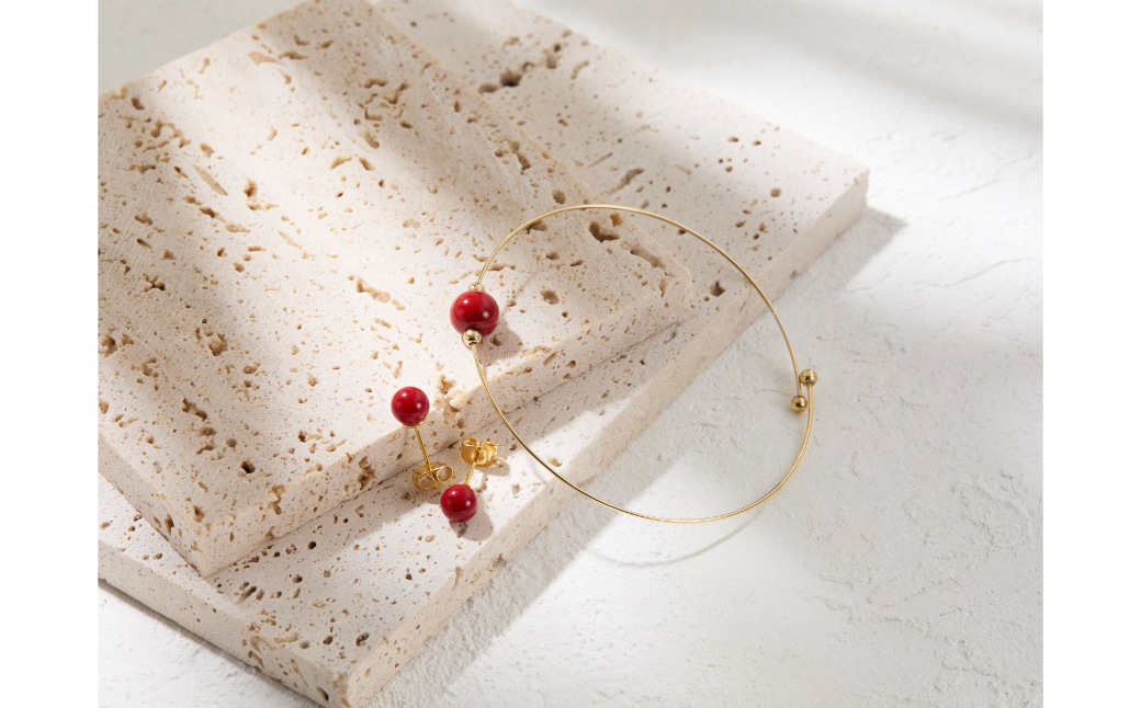 輪島でうまれた うるしのアクセサリーセット【ピアス&ブレスレット】あかね（赤） wa110-028 【ピアス&ブレスレット】あかね（赤）