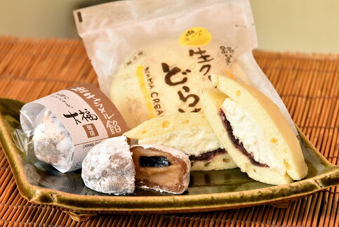【ふるさと納税】チーズ 生クリームどら焼き（6個）と生キャラメル餡大福（6個）詰め合わせ | 和菓子処 満つ葉 お菓子 和菓子 どら焼き 生どら焼き 大福 おやつ 詰め合わせ チーズ 生キャラメル キャラメル コーヒー スイーツ 土産 手土産 贈り物 岐阜県 美濃加茂市 送料無料
