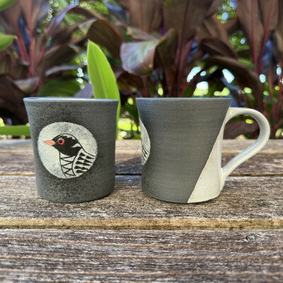 【ふるさと納税】やちむん 焼物 ヤンバルクイナ マグカップ(中サイズ・2個セット)【1679943】