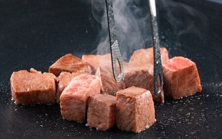 2383R_おおいた和牛サイコロステーキ400g ステーキ 牛肉 豊後牛 焼肉 鉄板焼き 大分県産
