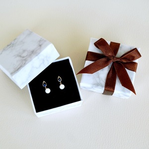 K10YG(10金) イエローゴールド パール & サファイア 揺れる シンプル スタッド ピアス  保証書付 SR-2031 242-062-b