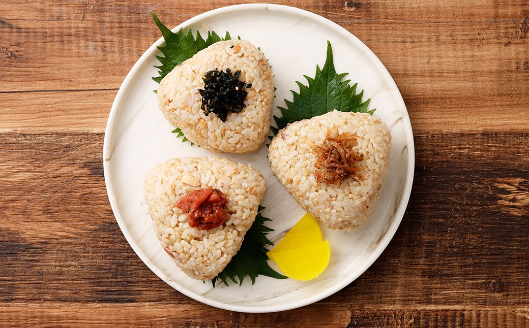 たんぱく質が摂れるやわらか玄米300g×8袋