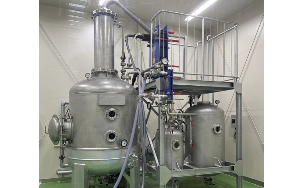 白鶴 KOBE HERBAL GIN 白風 (しらかぜ）#01 700ml瓶 （化粧箱付き）