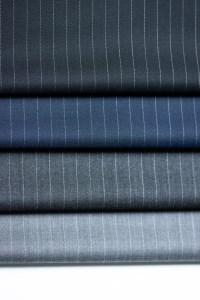 水の都・大垣産　高級服地＜SUITO WOOL＞使用　オーダースーツ8着お仕立券（出張オーダーサービス）
