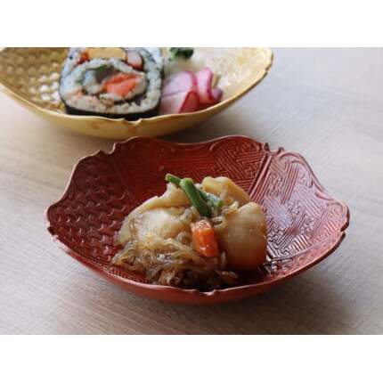 有田焼 レリーフ地紋彫 プレート 朱巻 1枚 山忠 和食器 深皿 食器 うつわ ハレの日 お正月 赤色 赤 あか 朱色 朱 しゅいろ A55-100_イメージ4