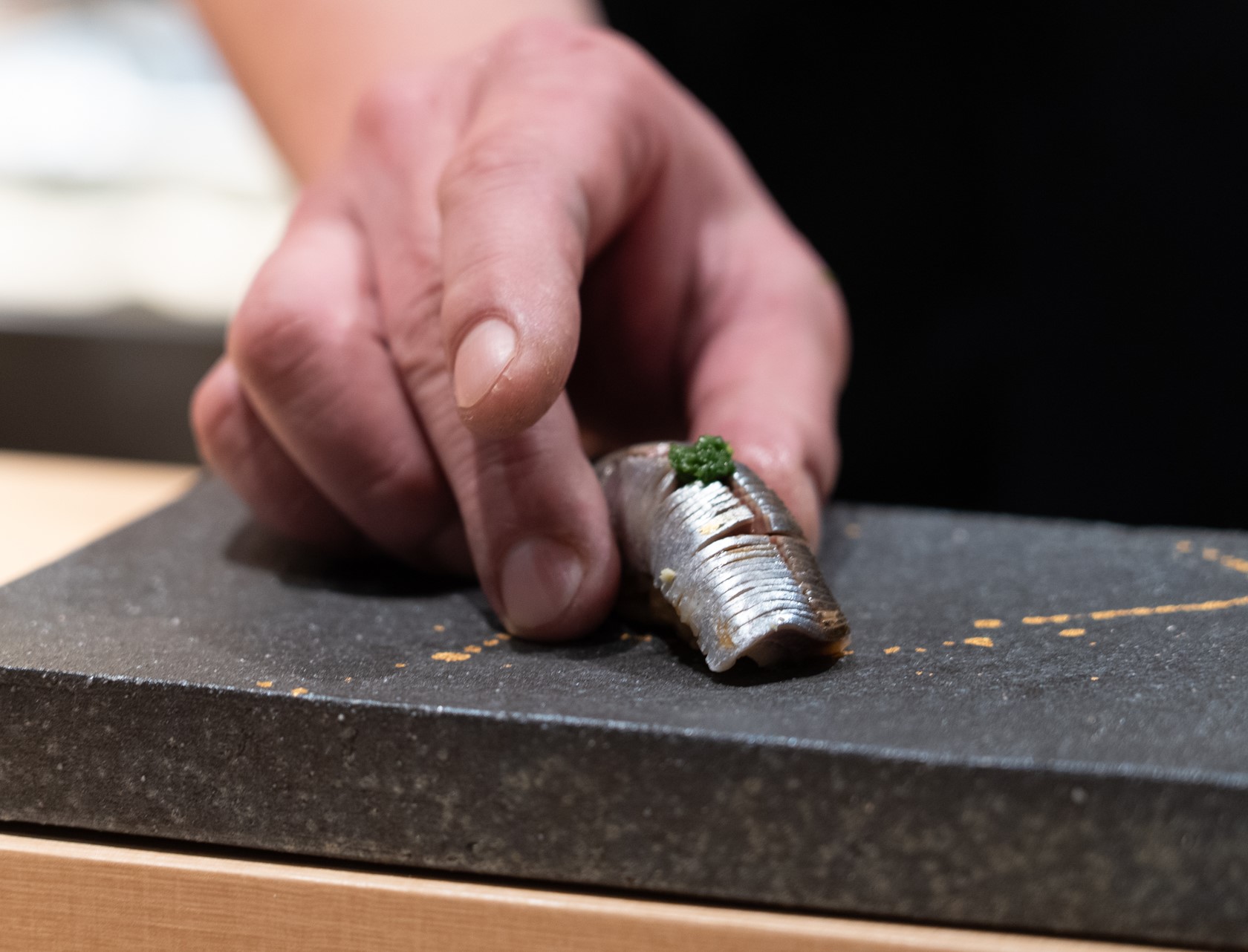 【三軒茶屋 鮨雅 MIYAVI】 本格江戸前鮨 お食事クーポン券 10,000円分（ふるさとチケット）三軒茶屋駅徒歩1分 食事券 利用券 チケット 寿司 スシ 日本料理 食事 ディナー ご褒美 プレゼ