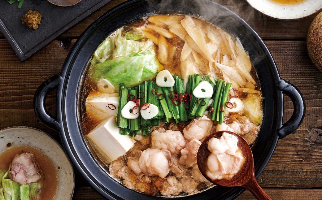 やまや 博多もつ鍋 あごだし醤油味 （4人前） もつ鍋 モツ鍋 牛もつ もつ肉 スープ あごだし しょうゆ味 冷凍