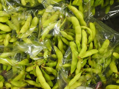 【期間限定】 京都府産 枝付き 黒枝豆 1kg （約500g×2束） 枝豆 えだまめ 京都 おつまみ ビール 夏野菜 夏 サラダ 天ぷら 大豆 旬 黒豆