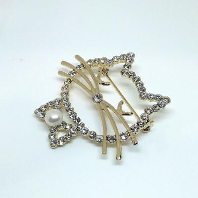 ふるさと納税 伊勢市 ブローチ・大きなネコ(淡水本真珠・ボタン)G 1969 |  | 01