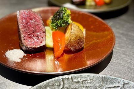 【白金／ミシュラン2024掲載】クロデグルメ 特産品ランチコース 4名様（1年間有効） お店でふるなび美食体験 FN-Gourmet951837