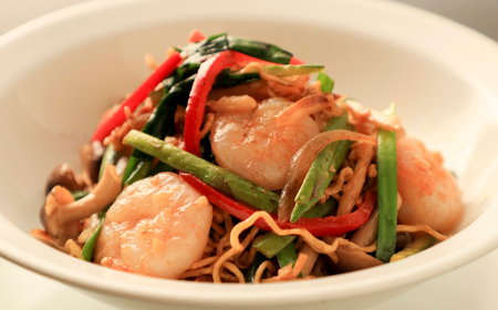 ＼クセになる旨み／海老入り焼きそば蝦醤風味 中華料理 惣菜 岐阜市 / ロータスダイニング[ANGL004]