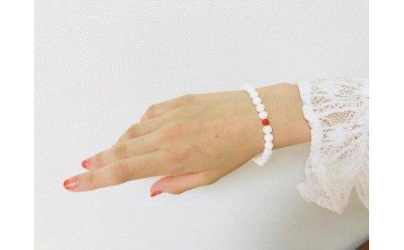 白サンゴ＆赤サンゴ2個 ブレスレット 女性用 高級 赤珊瑚 宝石 珊瑚 冠婚葬祭 高知県 須崎市 