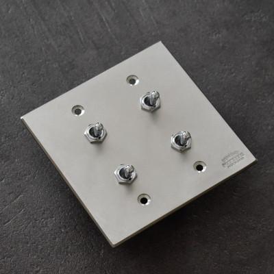 ふるさと納税 木津川市 HITTITEのステンレス製　トグルスイッチH(4口正方形) |  | 01