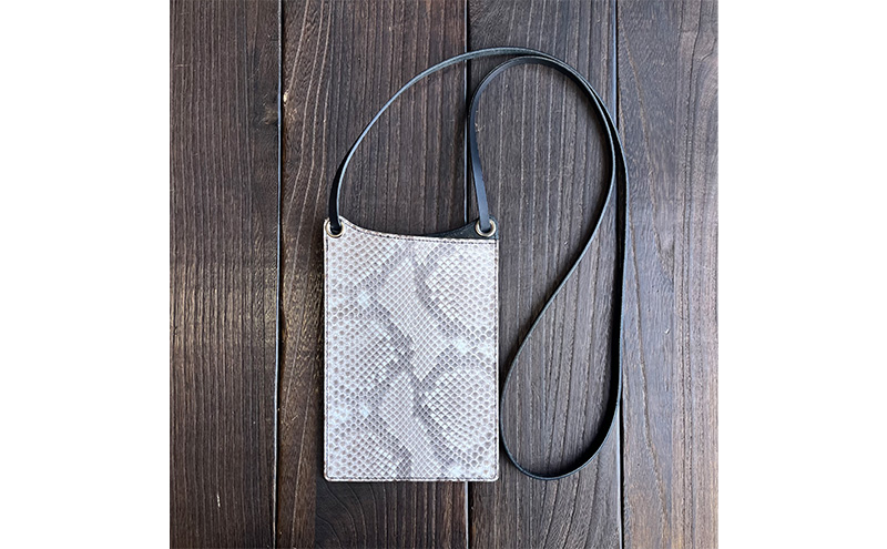 本革 スマホショルダー ダイヤモンドパイソンレザー