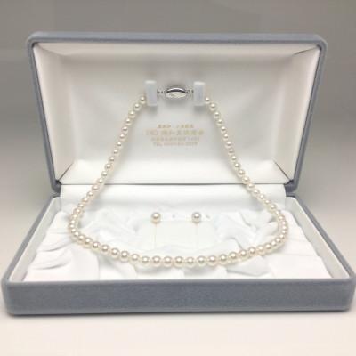 ふるさと納税 志摩市 老舗の真珠専門店・高品質 アコヤ真珠 ネックレス・ピアス セット 5.5〜6.0ミリ