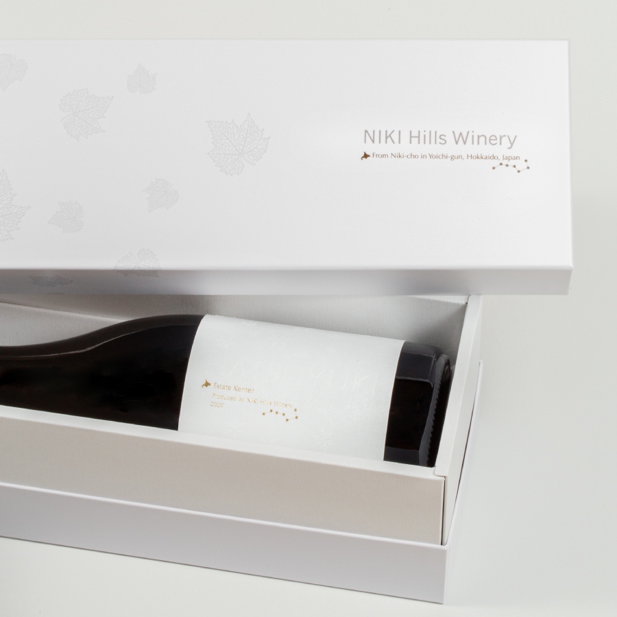 ＜NIKI Hills Winery＞HATSUYUKI 750ml（化粧箱入り）