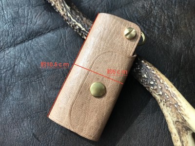 鹿革のキーケース（スピーディー振り出し式）【無染色】革小物 レザー キーリング【R00557】