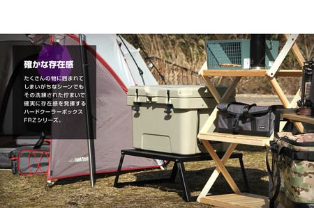 ハードクーラーボックス 35QT ベージュ(W559)