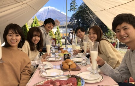 0050-54-01　朝霧高原　まかいの牧場　入場＆デイグランピング・レギュラーテント　ペアチケット