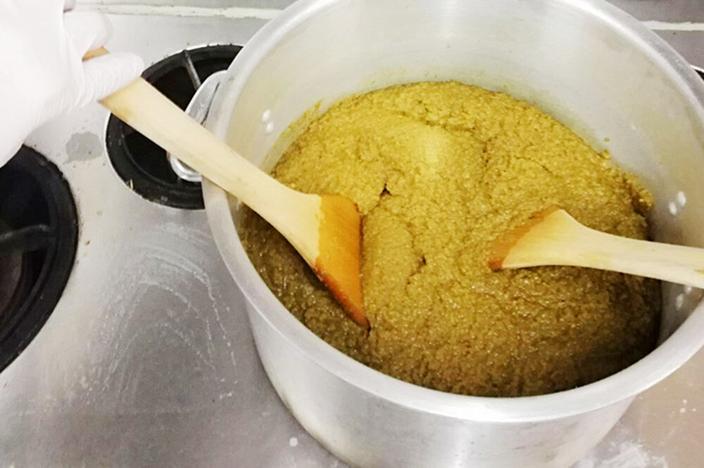 【寄附金額見直しました】清水森ナンバ・グリーンカレー手作りセットB