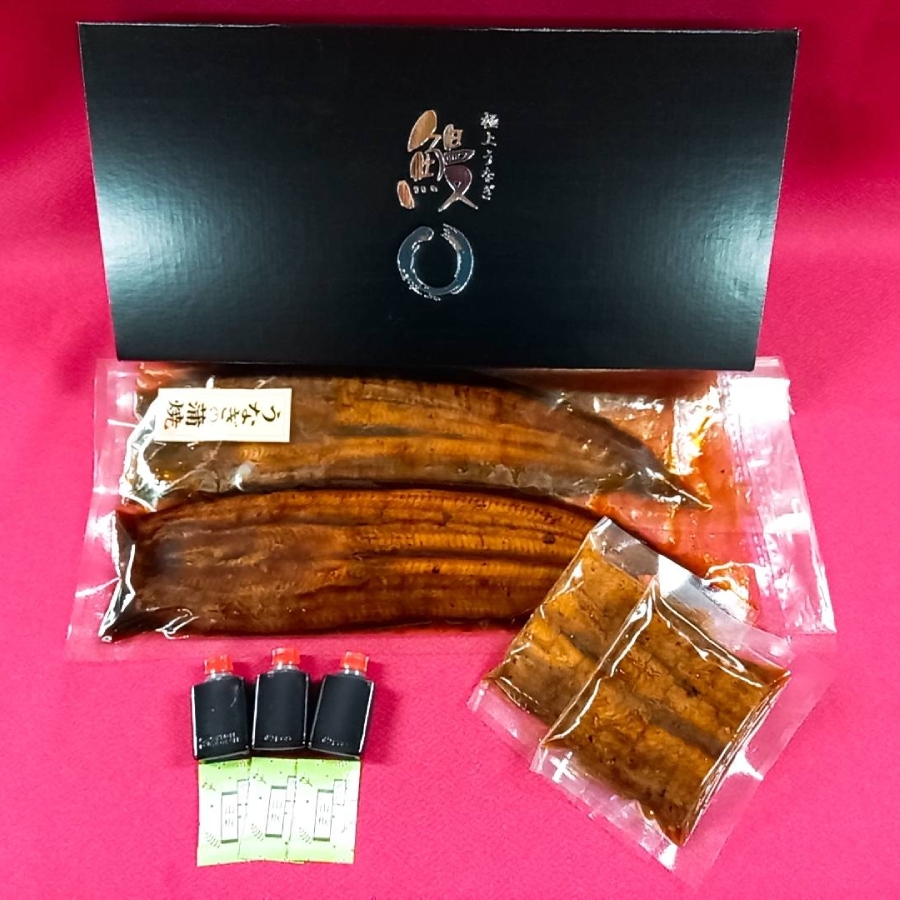 ＜和食割烹鰻丸＞蒲焼2尾、刻み鰻半尾セット