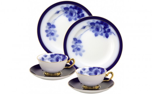 カップ&ソーサー＆20cmケーキ皿ペアセット大倉陶園100周年記念（ブルーローズR）〈大倉陶園〉