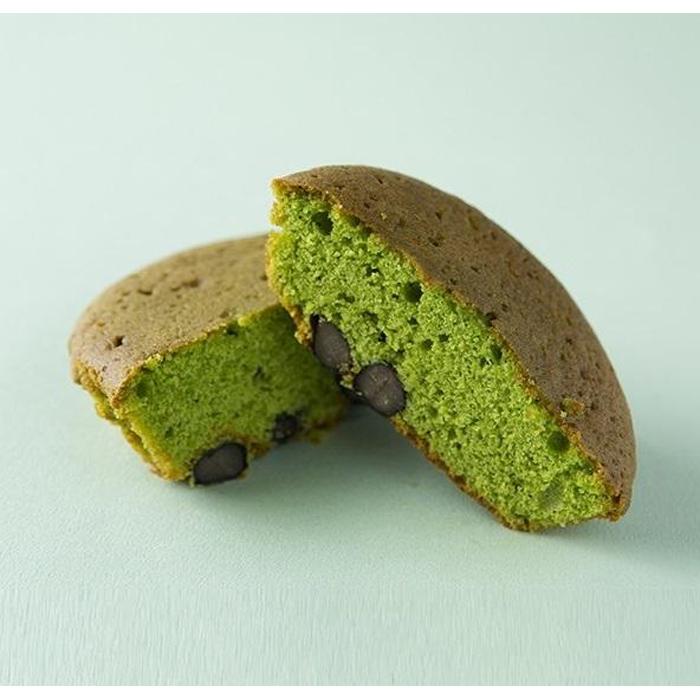 【ふるさと納税】お茶屋の抹茶まどれーぬ丹波黒豆入り10個 | 草津市 和スイーツ 名店 抹茶 丹波黒豆 マドレーヌ 焼き菓子 老舗茶舗 人気 おすすめ スイーツ 洋菓子 お菓子 ギフト プレゼント お取り寄せ 通販 送料無料 ふるさと納税