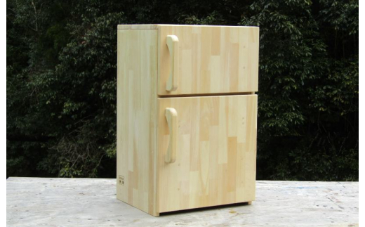 
手作り木製 収納メインの中型冷蔵庫
