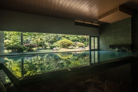 J51-904　あつみ温泉　高見屋別邸久遠　詣でる つかる 頂きます1泊2食付ペア宿泊券