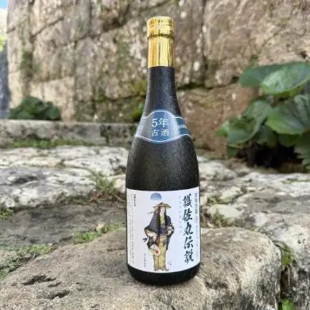【琉球泡盛・瑞泉酒造】護佐丸伝説 5年古酒35度 4合瓶 720ml【1686897】